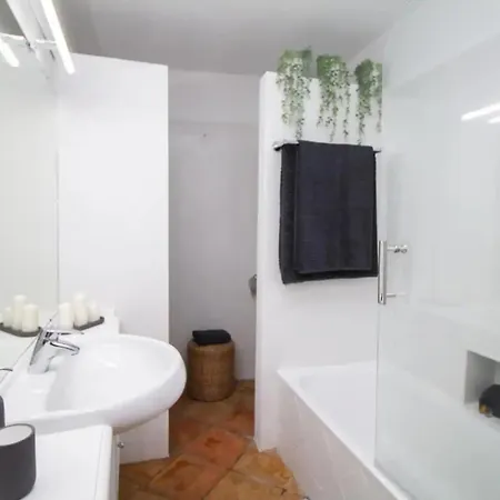 Old Town Comfort With Amazing Views At Silos 5