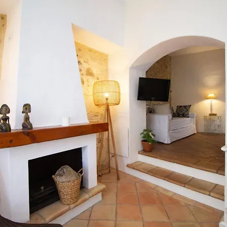 Apartment Old Town Comfort With Amazing Views At Silos 5 *